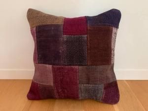 パッチワーク キリム クッションカバー　青　緑 dubb Kilim DUBB's kilims - WASABI-Elisi （ワサビ・エリシ）