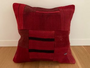 パッチワーク キリム クッション（Anatolia Patchwork Kilim Cushion) 赤