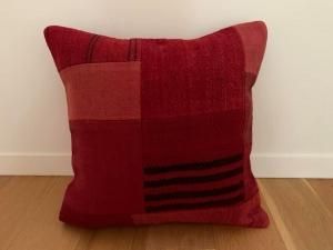 パッチワーク キリム クッションカバー　青　緑 dubb Kilim Cushion 25×40㎝ – キリム屋さん.com