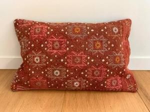 ࿥ꥭ ᥤ åOld Cicim Cushion - Vintage)