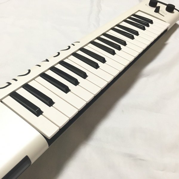 【店頭展示品処分品】【数量限定特価品】YAMAHA (ヤマハ) VOCALOID Keyboard ボーカロイドキーボード VKB-100 -  シライミュージック