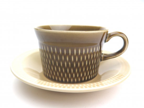 Stavangerflint スタヴァンゲルフリント/Brunette ブリュネット（ダークブラウン）/Cup & Saucer カップ＆ソーサー -  ノルウェーの良質なヴィンテージテーブルウェアの通販は【Nisse og Misse】ニッセ オ ミッセ