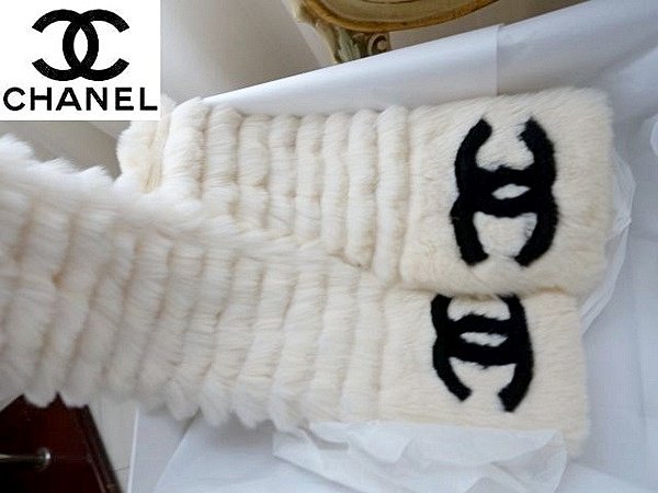 美品 【CHANEL】 ラパン オリラグマフラー ファー CCマーク - kiyorita