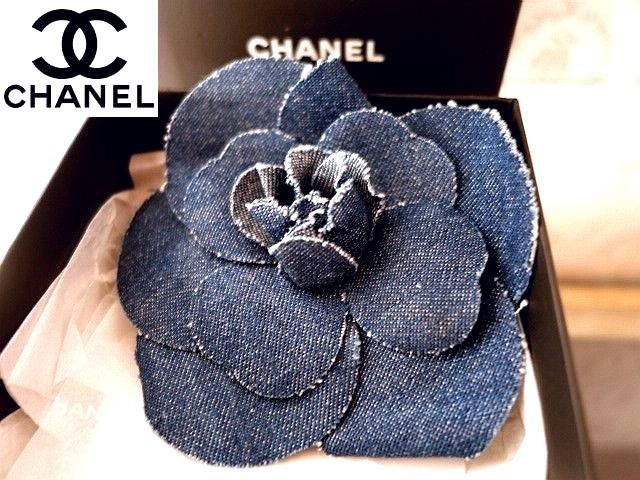 CHANEL 濃紺 大ぶりコサージュ-