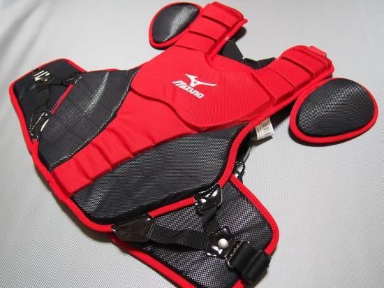 Mizuno キャッチャー防具　赤黒 捕手用｜ヘルメット／プロテクター｜ソフトボール｜ミズノ公式