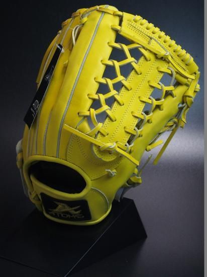 ATOMS アトムズ 軟式　グローブ　ANG-5X YLW 右投用　未使用 ATOMS アトムズ 軟式 グローブ ANG-5X YLW 右投用 未使用 - メルカリ