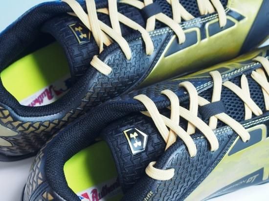 ○Under Armour アンダーアーマー Deception Low DT Hybrid