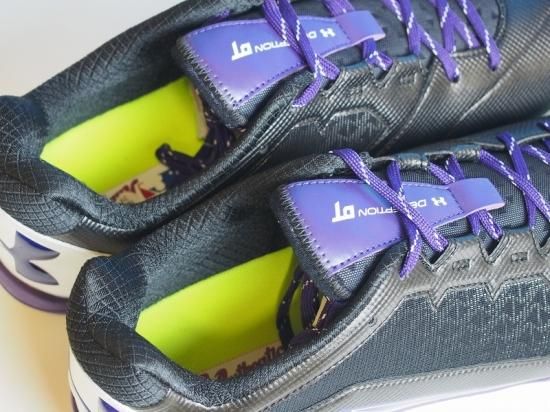 ○Under Armour アンダーアーマー Deception Low DT Hybrid