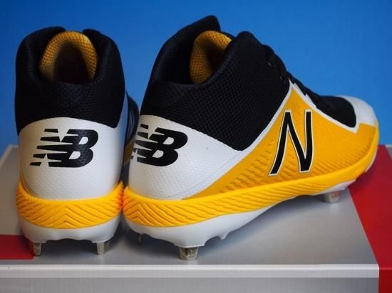 ○New Balance ニューバランス M4040v4○野球スパイク金具メタル