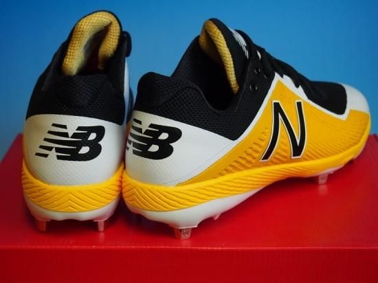 ○New Balance ニューバランス M4040v4○野球スパイク金具メタル