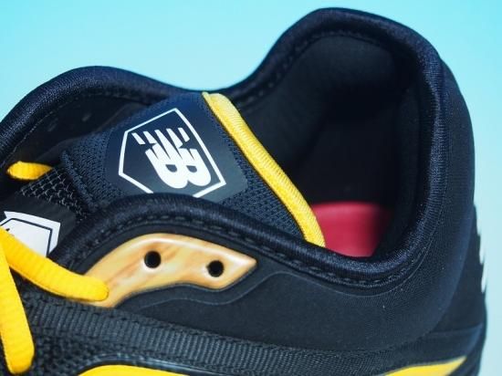 ○New Balance ニューバランス L3000v4○野球スパイク ポイント○黒黄