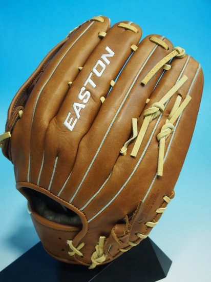 ○Easton イーストン FlagShip○硬式外野手用グローブ○左投 12.75インチ○刺繍商標 アメリカ輸入 -  アメリカ輸入野球用品専門店NEBARU