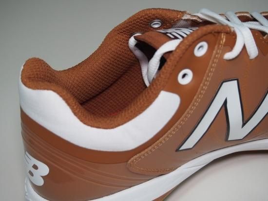 ニューバランス 野球 スパイク イエロー 黄 ポイント 28.5㎝ ローカット ニューバランス 野球 スパイク イエロー 黄 ポイント 28.5