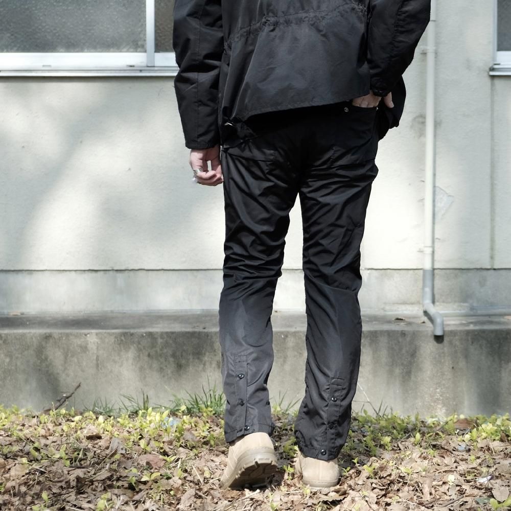 YSTRDY’S TMRRW PADDED PACIFISM COATカーキM YSTRDY'S TMRRW PADDED PACIFISM COATカーキM