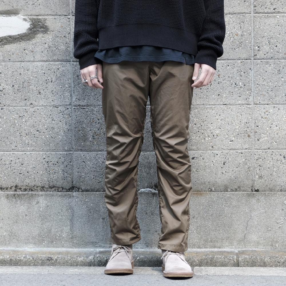 YSTRDY’S TMRRW PADDED PACIFISM COATカーキM YSTRDY's TMRRW / NYLON POPLIN PACIFISM PUFF JACKET. – C.E.L.