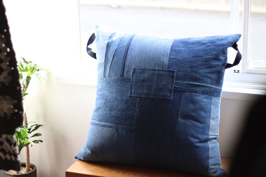 たような】 hobo ホーボー CUSHION L UPCYCLED US ARMY CLOTH OLIVE