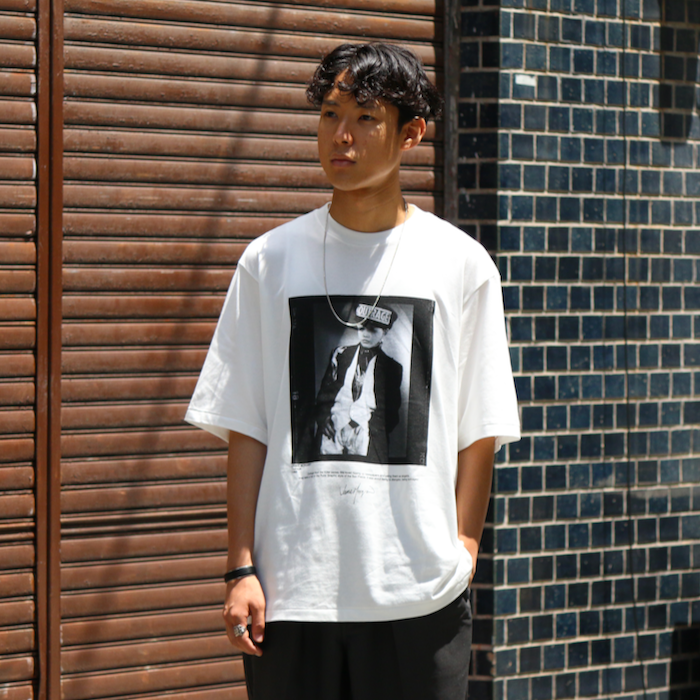 JOHN MASON SMITH｜ジョン・メイソンスミス｜JAMIE MORGAN OUTRAGE S/S T-SHIRT｜公式通販｜RAY COAL