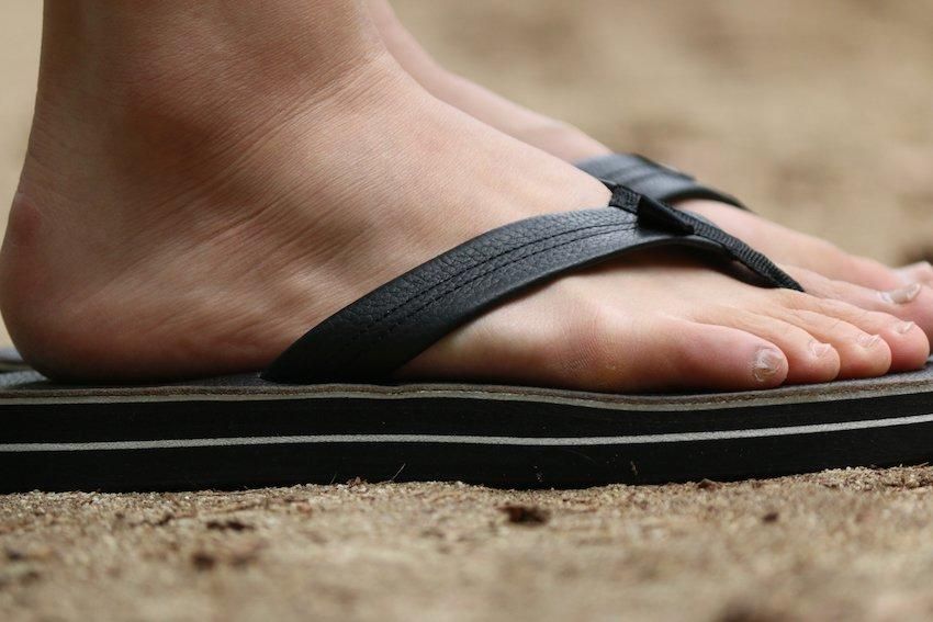 JAWANDI｜ジャワンディ｜Y-STRAP LEATHER SAND AL｜公式通販