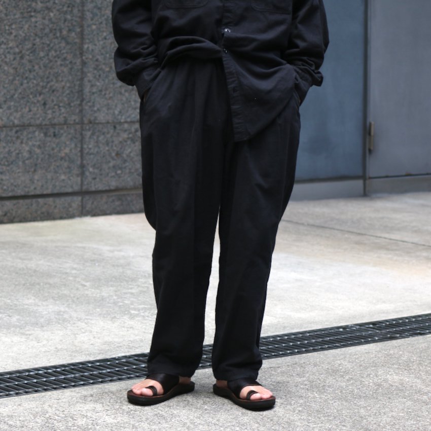 yoko sakamoto｜ヨーコ サカモト｜BRUSHED COTTON TAPERED PANTS - GARMENT DYE｜RAY COAL｜