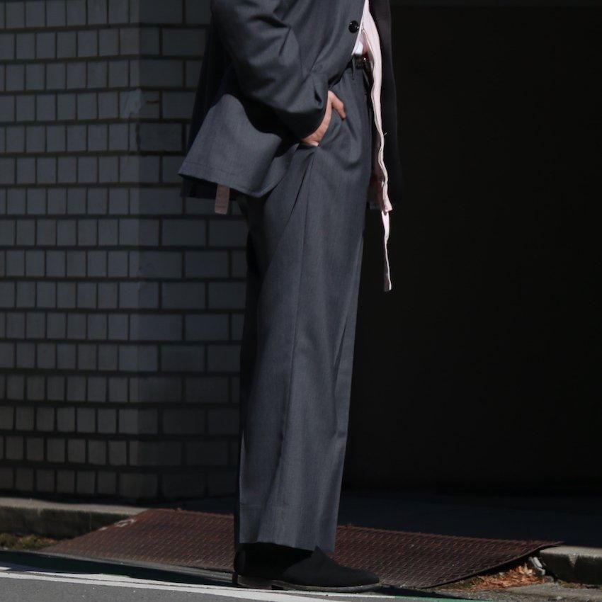 Unlikely｜アンライクリー｜BACK STRAP PLAIN FRONT TROUSERS