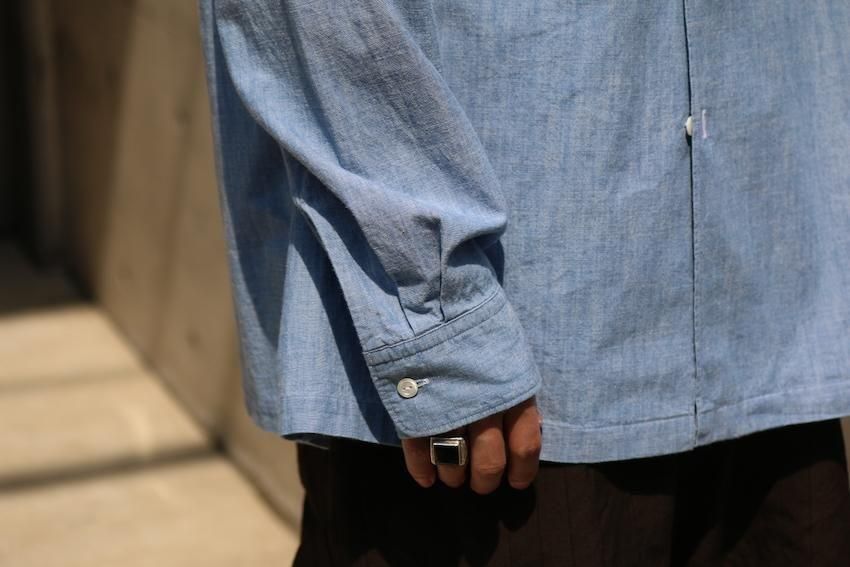 Unlikely｜アンライクリー｜OPEN COLLAR WORK CHAMBRAY WITH