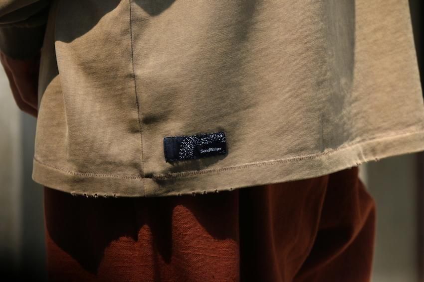 サンドウォータSandwaterr ORGANIZED TEE NS SandWaterr - サンドウォーター からバギーシルエットの