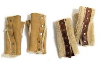 <img class='new_mark_img1' src='https://img.shop-pro.jp/img/new/icons47.gif' style='border:none;display:inline;margin:0px;padding:0px;width:auto;' />GOOD KARMA DEVELOPMENT REVERSIBLE MOUTON GLOVES 