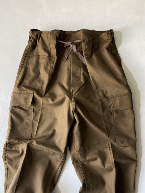 90's DEAD STOCK South Africa Nutria Cargo Pants - Lemontea Online Shop