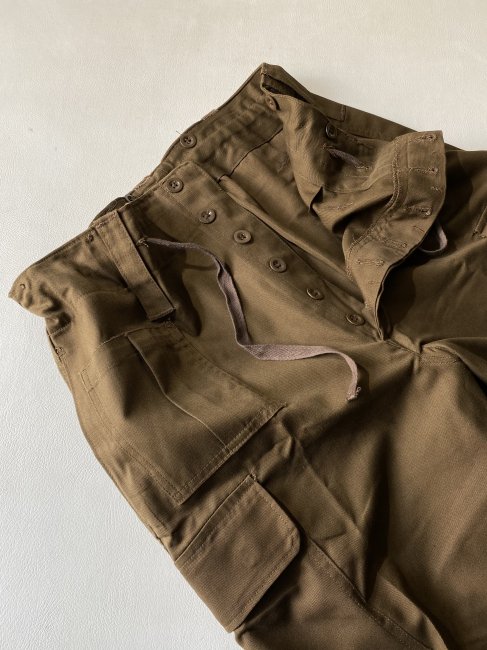 90's DEAD STOCK South Africa Nutria Cargo Pants - Lemontea Online Shop