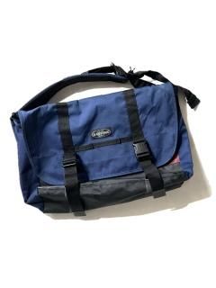EASTPAK Nylon Messenger Bag NAVY/BLACK/BURGUNDY