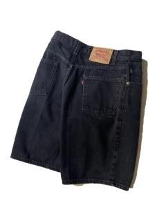 90's Levis 550 Black Denim Short Pants W31