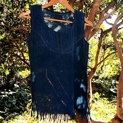 ★インド藍染　麻タンクトップ　裏地付き　裾フリンジが可愛い　手紡ぎ手織りオーガニックヘンプ100％