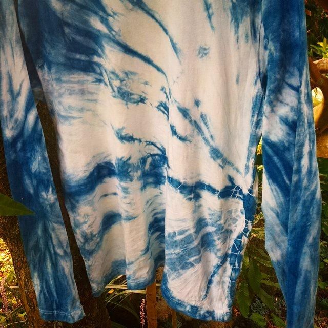 藍染め　抜染　コットンロンＴ　Sサイズ 紺色無地 藍染めオーガニックコットンTシャツ 大人用 – AiAii