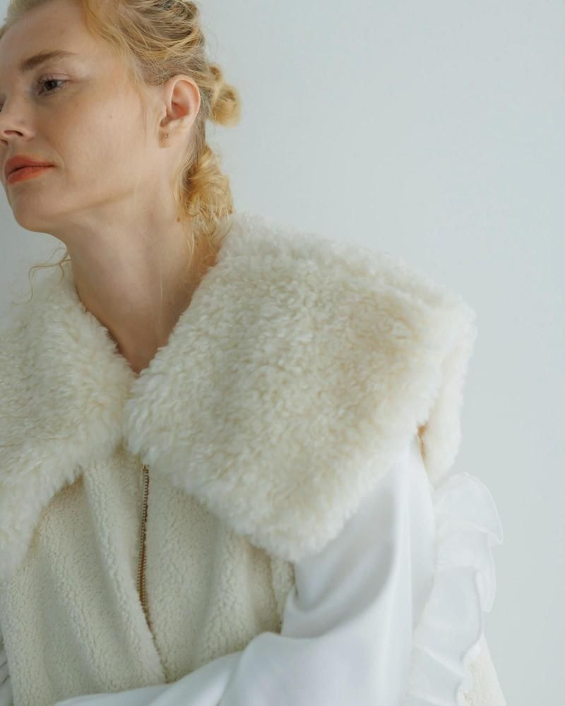 最後の再販/ボアビッグカラーベスト - my clozette