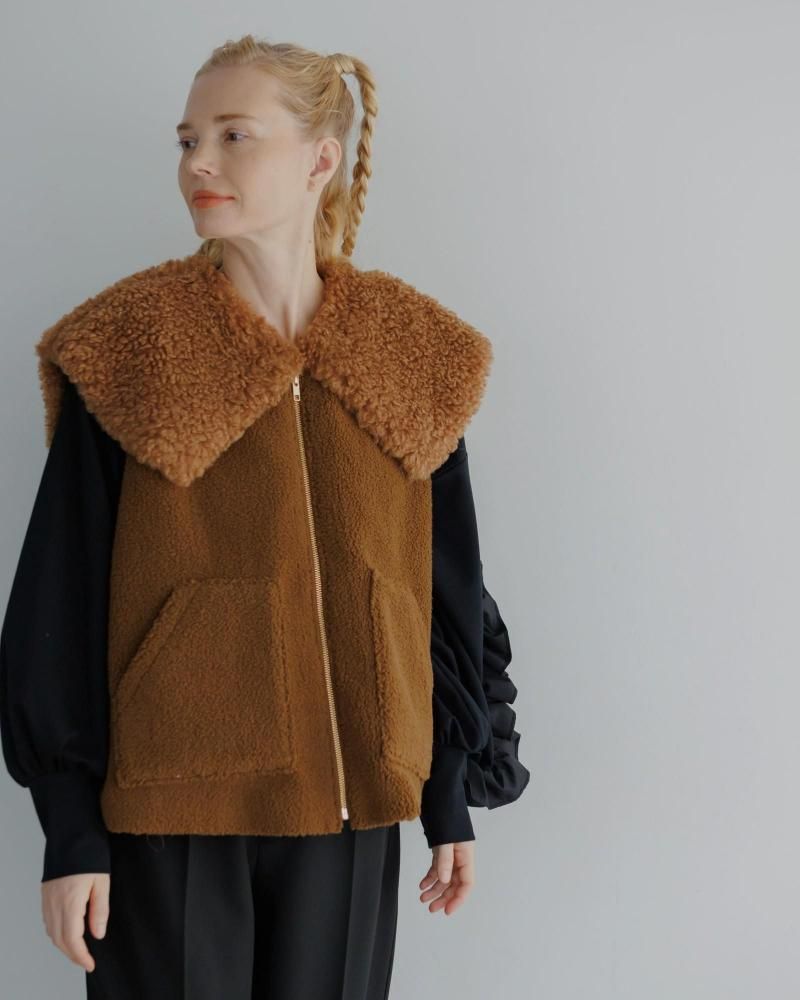 定価以下【新品タグ付】Cen. ボアビッグカラーベスト＊camel 先行発売/ボアビッグカラーベスト(10月中旬) - my clozette