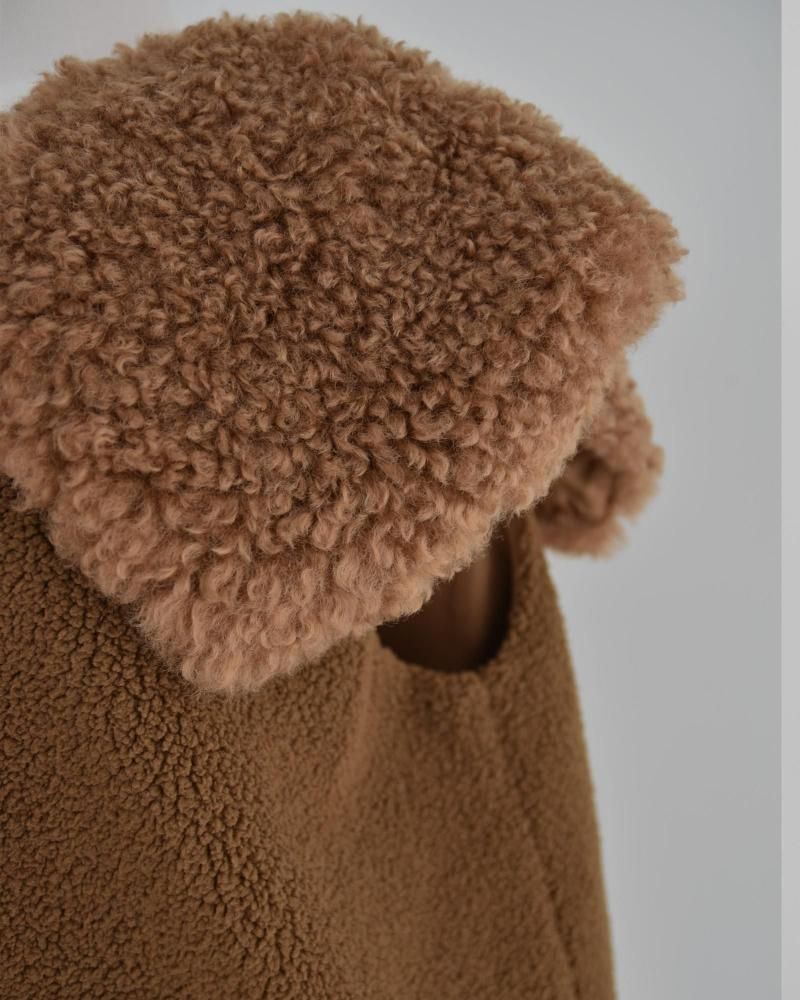 定価以下【新品タグ付】Cen. ボアビッグカラーベスト＊camel 最後の再販/ボアビッグカラーベスト - my clozette