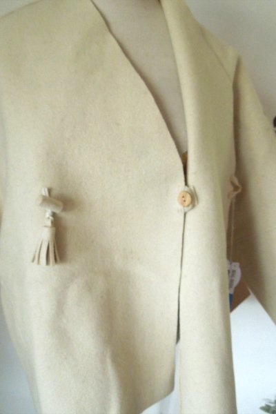 bighug 縮絨Burel羽織りジャケット●オフノーカラージャケット