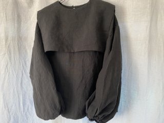 <img class='new_mark_img1' src='https://img.shop-pro.jp/img/new/icons56.gif' style='border:none;display:inline;margin:0px;padding:0px;width:auto;' />square collar linen topsblack