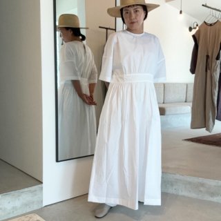 <img class='new_mark_img1' src='https://img.shop-pro.jp/img/new/icons14.gif' style='border:none;display:inline;margin:0px;padding:0px;width:auto;' />crisp one-piece pants setwhite