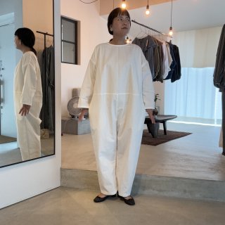 <img class='new_mark_img1' src='https://img.shop-pro.jp/img/new/icons14.gif' style='border:none;display:inline;margin:0px;padding:0px;width:auto;' />jump suit slim Whitecottonhemp