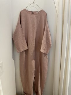 <img class='new_mark_img1' src='https://img.shop-pro.jp/img/new/icons14.gif' style='border:none;display:inline;margin:0px;padding:0px;width:auto;' />jump suit slim linen smokypink