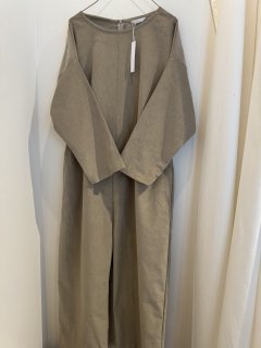 <img class='new_mark_img1' src='https://img.shop-pro.jp/img/new/icons14.gif' style='border:none;display:inline;margin:0px;padding:0px;width:auto;' />jumpsuit  slim corduroydarkbeige