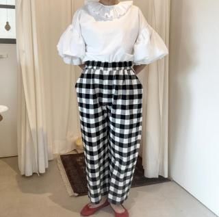 <img class='new_mark_img1' src='https://img.shop-pro.jp/img/new/icons14.gif' style='border:none;display:inline;margin:0px;padding:0px;width:auto;' />block check straight pantsblackwhite