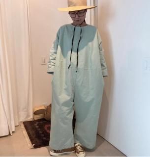<img class='new_mark_img1' src='https://img.shop-pro.jp/img/new/icons14.gif' style='border:none;display:inline;margin:0px;padding:0px;width:auto;' />jump suit ice green