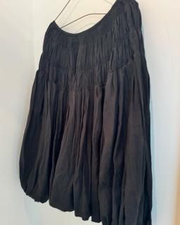 <img class='new_mark_img1' src='https://img.shop-pro.jp/img/new/icons14.gif' style='border:none;display:inline;margin:0px;padding:0px;width:auto;' />tier tops black