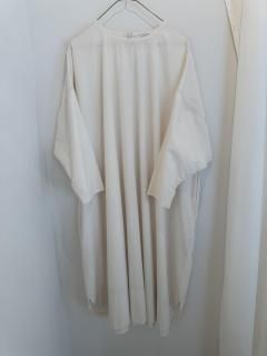 <img class='new_mark_img1' src='https://img.shop-pro.jp/img/new/icons14.gif' style='border:none;display:inline;margin:0px;padding:0px;width:auto;' />Alice one-piece and pantsivory