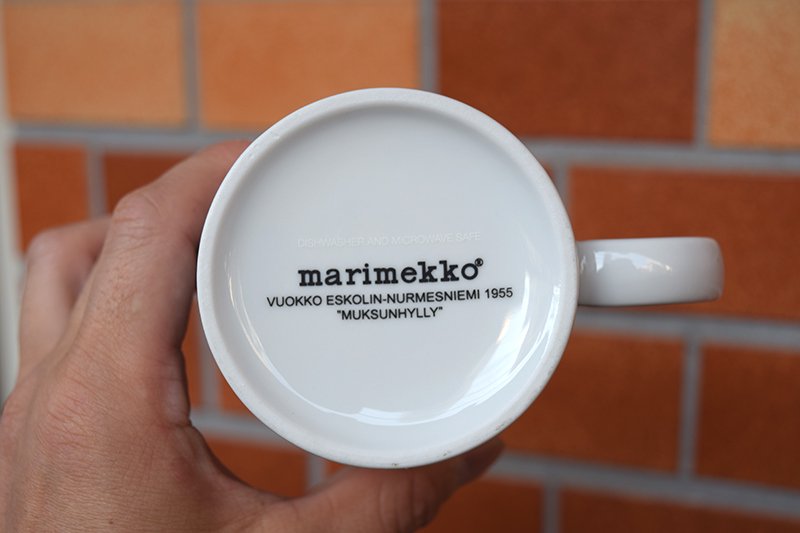 marimekko “MUKSUNHYLLY”（ムクスンヒッリ）廃番モデルのマグカップ